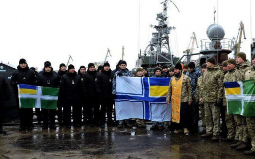 В Мариуполе украинские военные присоединились к акции поддержки пленных моряков (ФОТО)