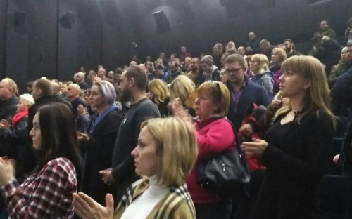 В Мариуполе презентовали фильм о защитниках Донецкого аэропорта «Киборги» (ФОТО)