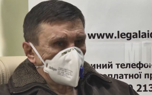 Переселенец семь лет живет в Мариуполе и не может получить паспорт