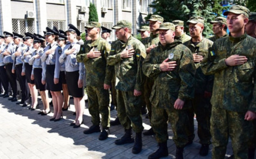 Мариупольская полиция в День Конституции будет нести службу в усиленном режиме