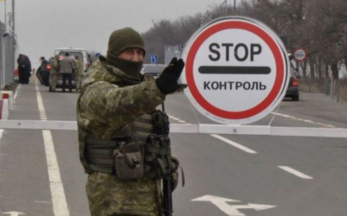 На блокпостах под Мариуполем задержали разыскиваемых граждан и автомобиль