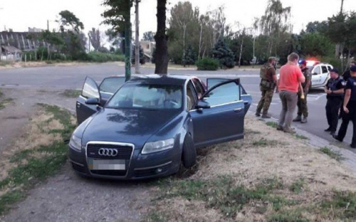 В Мариуполе гонка с полицией закончилась ДТП и травмой для ребенка (ФОТО)