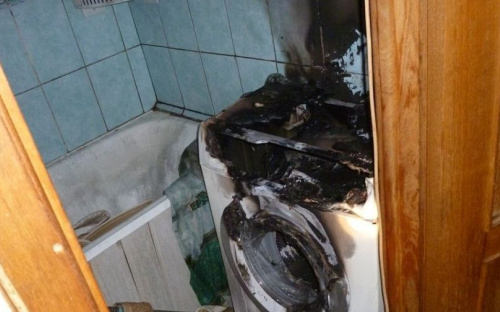 В мариупольской многоэтажке пожар бушевал в ванной комнате одной из квартир