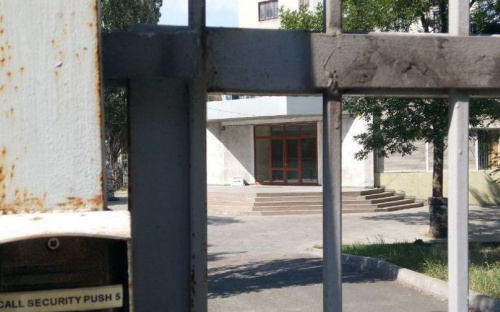 Миссия ОБСЕ покинула свой центральный офис в Мариуполе (ФОТОФАКТ)