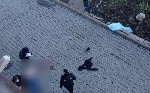 В Мариуполе мужчина разбился насмерть, выпав из окна многоэтажки (ДОПОЛНЕНО)