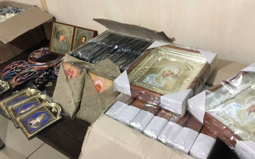 В Донбассе через блокпост пытались провезти партию икон стоимостью 43 тысячи гривен (ФОТО)