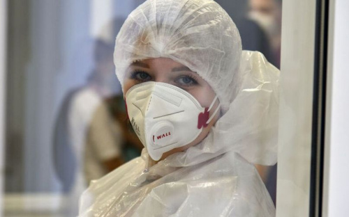 В Украине более двух тысяч случаев COVID-19 за сутки: сколько на Донетчине?