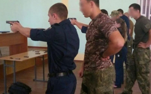 У мариупольских полицейских появились собственные инструкторы по огневой подготовке (ФОТО)
