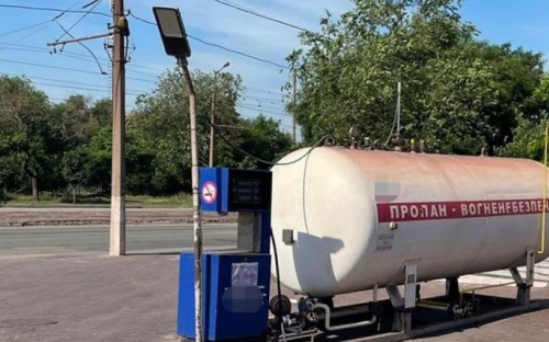 В Мариуполе на четырех АЗС изъяли 30 тонн бензина сомнительного качества