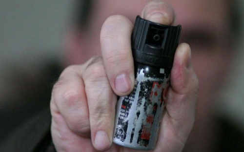 Предприниматель в Мариуполе напал на полицейского, отбивая свой МАФ