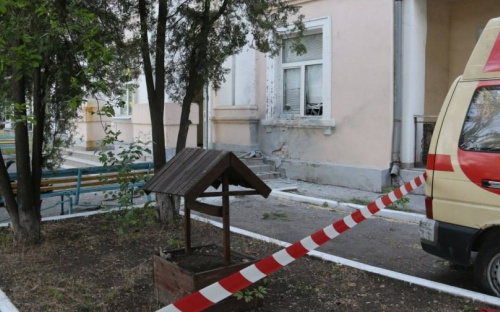 Семеро полицейских получили ранения при взрыве в Мариуполе (ФОТО)