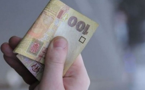 Житель поселка под Мариуполем за «оформление» субсидии заплатил 1500 гривен