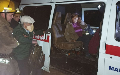 Пожилой мариуполец по дороге домой заблудился в поле