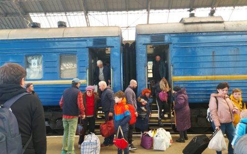 Евакуація з Донеччини - як та куди можна виїхати у жовтні