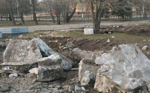Мариупольский парк «Веселка» сейчас превратился в стройплощадку (ФОТО)