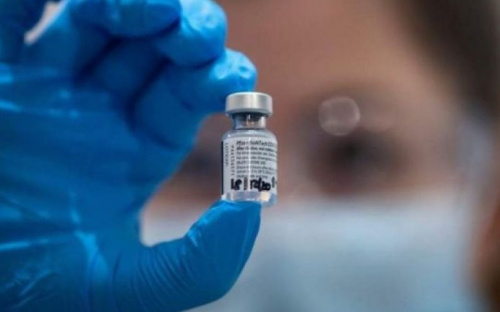 Украина ожидает поставку 117 тысяч доз вакцины Pfizer