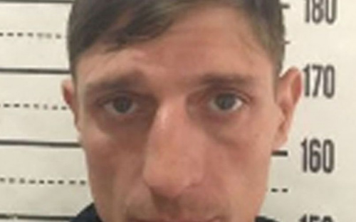 Полиция Мариуполя разыскивает мужчин, скрывающихся от следствия