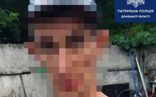 Обокрал старушку: мариуполец похитил у пенсионерки телефон и тележку с металлом (ФОТО)