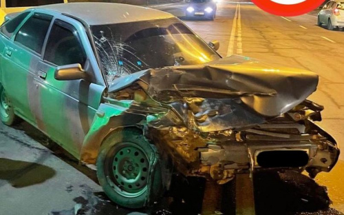 В Мариуполе произошло серьезное лобовое столкновение