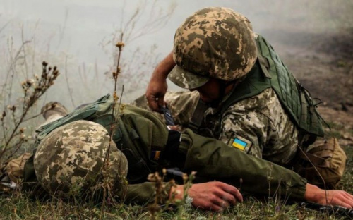 За сутки в Донбассе трижды нарушали режим тишины. Ранен украинский военный