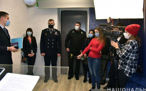 Мариупольские полицейские презентовали собственную телестудию (ВИДЕО)
