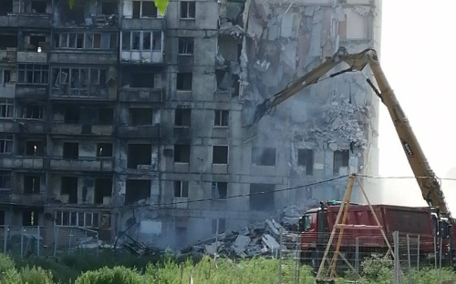 Росіяни стирають з лиця землі Лівобережний район Маріуполя - що відбувається