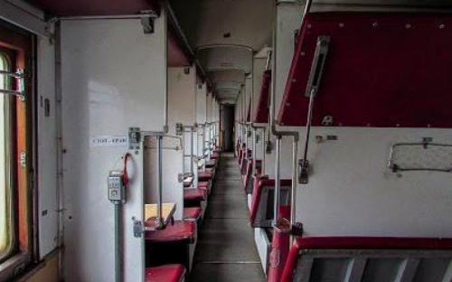 Таких пассажирских поездов, которые прибывают в Мариуполь, в ЕС нет даже в музеях