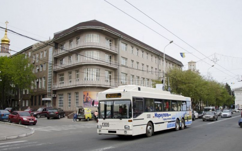 Ко Дню защитника Украины в Мариуполе перекроют движение в двух районах (СХЕМЫ)