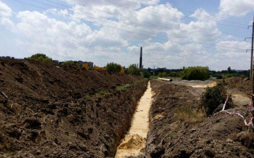 В мариупольском парке им. Гурова появились гигантские разрытия (ФОТО)