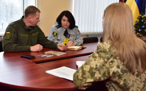В каждой школе Мариуполя появится урок с полицейским