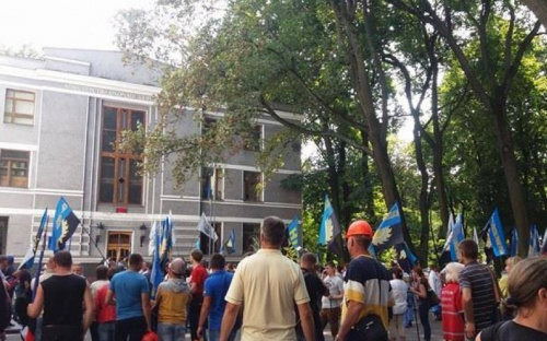 Шахтеры объявили в Киеве бессрочную акцию протеста 