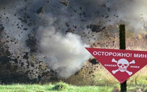 В Луганской области военные подорвались на мине: Есть жертвы и пострадавшие