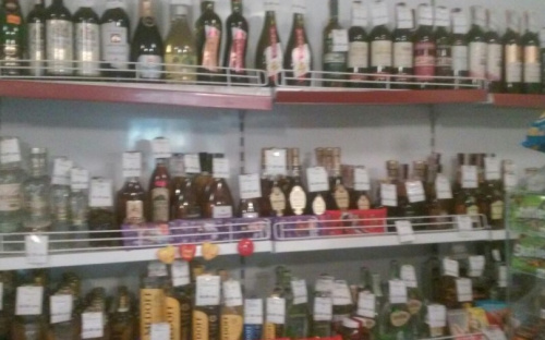 В Мариуполе без разрешения торгуют алкоголем и сигаретами