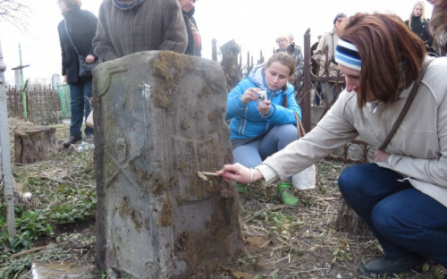В Мариуполе кладбищенские памятники внесут в реестр и создадут Фонд исторического наследия (ФОТО)