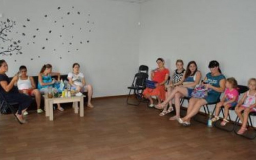 В Мариуполе на Левобережье появился «Клуб молодых мам»