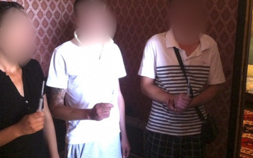 В Мариуполе наркоманы оплачивали аренду квартиры «дозой» (ФОТО)