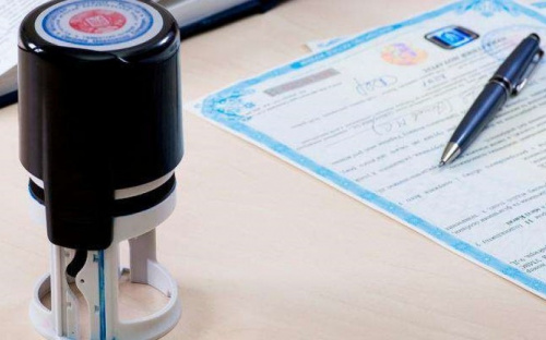 В Мариуполе нотариус оформлял «липовые» сделки по оформлению недвижимости, захваченной в Донецке