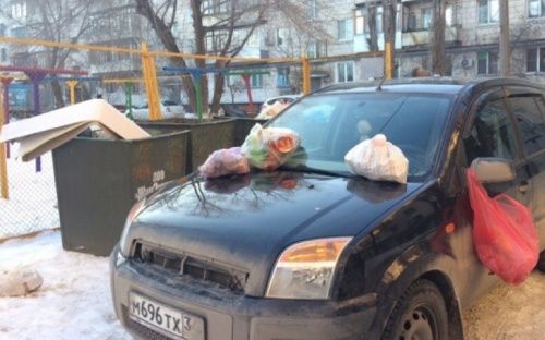 В Мариуполе объявят ответственных за каждый мусорный контейнер