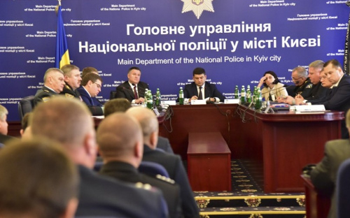 В Мариуполе полицейские-переселенцы получат помощь в 15 млн гривен