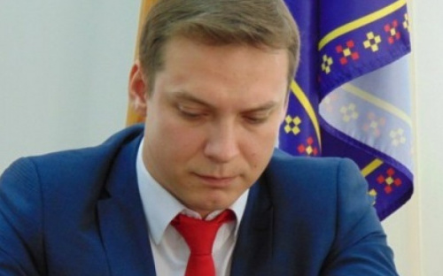 В Мариуполе установят автоматы по обмену пластиковых бутылок и батареек на деньги?