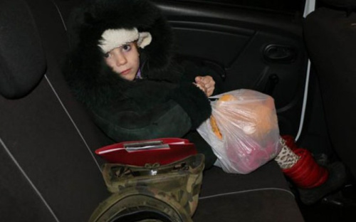 В мариупольский колл-центр полиции школьница сообщила о найденном ею на улице ребенке (ФОТО
