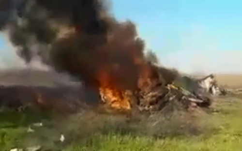 В сети появилось видео с места взрыва военного автомобиля под Мариуполем