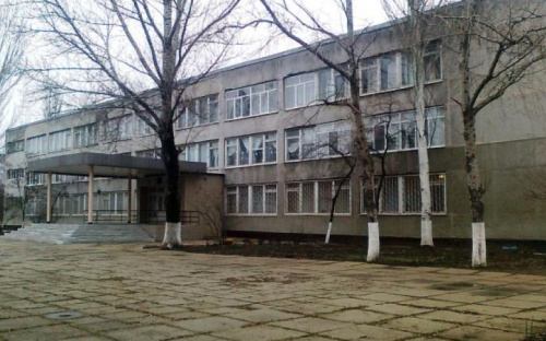 В школы Мариуполя в учебное время не будут впускать родителей