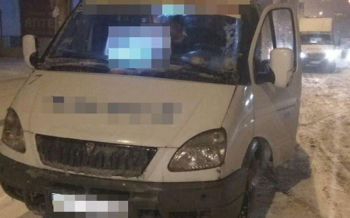 В центре Мариуполя из маршрутки на проезжую часть выпал ребенок
