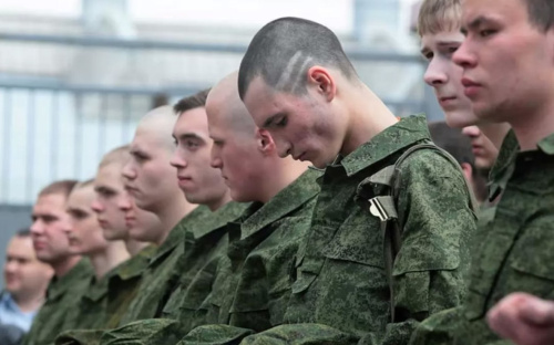 З 1 жовтня окупанти розпочинають призов у Маріуполі - кого він торкнеться