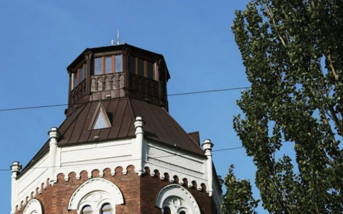 Громко не чихать и окна не открывать: обновленные правила «Вежі» в Мариуполе