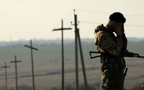 Под Мариуполем военного-контрактника нашли с простреленной головой