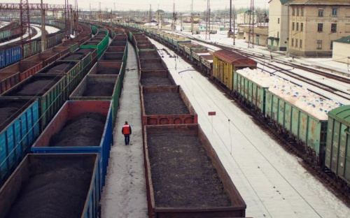 На Донецкой железной дороге отремонтировано более двух тысяч вагонов (ФОТО)