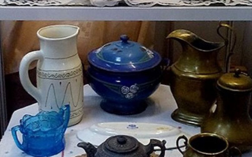 В Мариуполе на всеобщее обозрение представили сокровищницу старинной посуды (ФОТО)