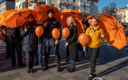 Мариупольцы выступили в поддержку жертв домашнего насилия